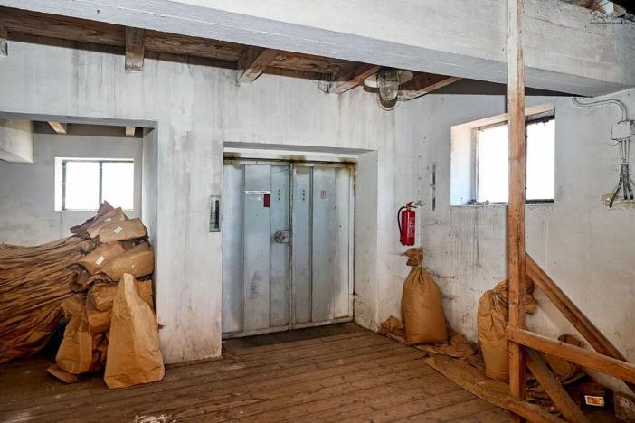 Prodej skladu, Turnov, Nádražní, 2438 m2