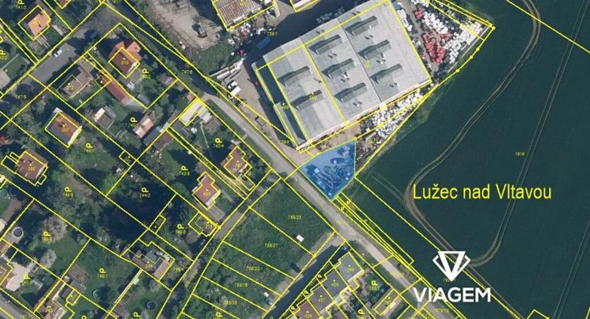Prodej komerčního pozemku, Lužec nad Vltavou, 393 m2