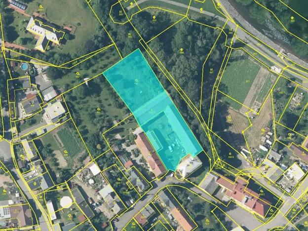 Prodej podílu skladu, Holasovice, 236 m2