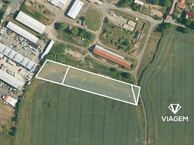 Prodej podílu pole, Velim, 1760 m2
