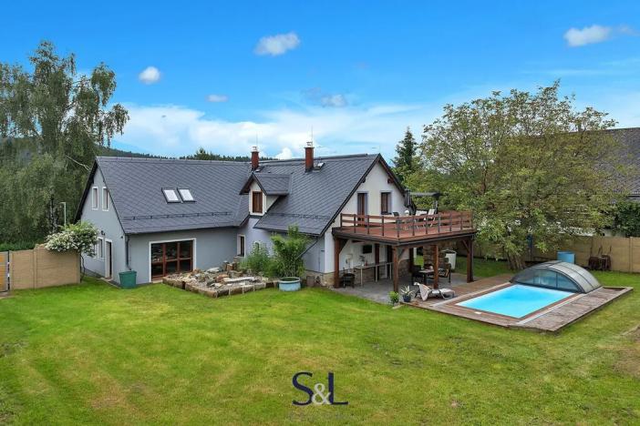 Prodej rodinného domu, Nový Bor, 291 m2