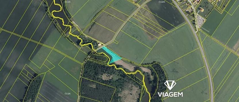 Prodej podílu pole, Dalešice, 1330 m2