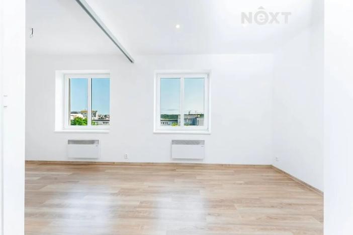 Prodej bytu 2+kk, Praha - Vysočany, Novovysočanská, 55 m2