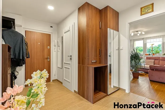 Prodej bytu 3+1, Praha - Horní Počernice, Třebešovská, 77 m2