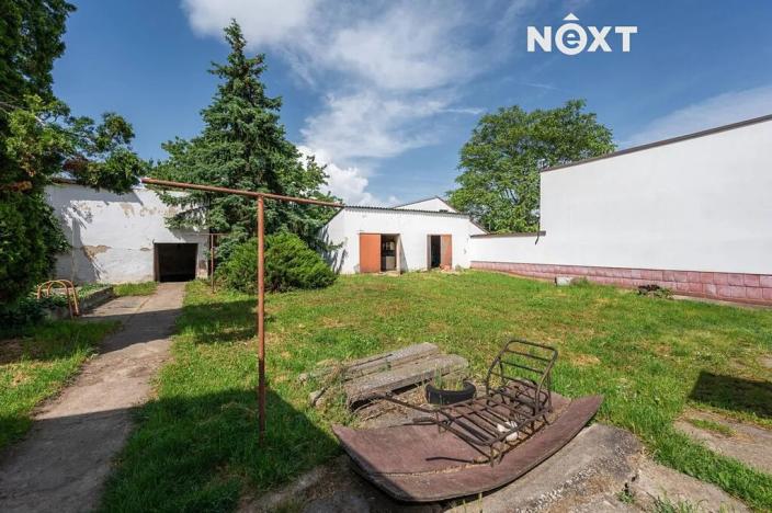 Prodej pozemku pro bydlení, Drnholec, nám. Svobody, 2111 m2