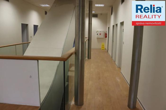 Pronájem obchodního prostoru, Liberec, nám. Soukenné, 277 m2