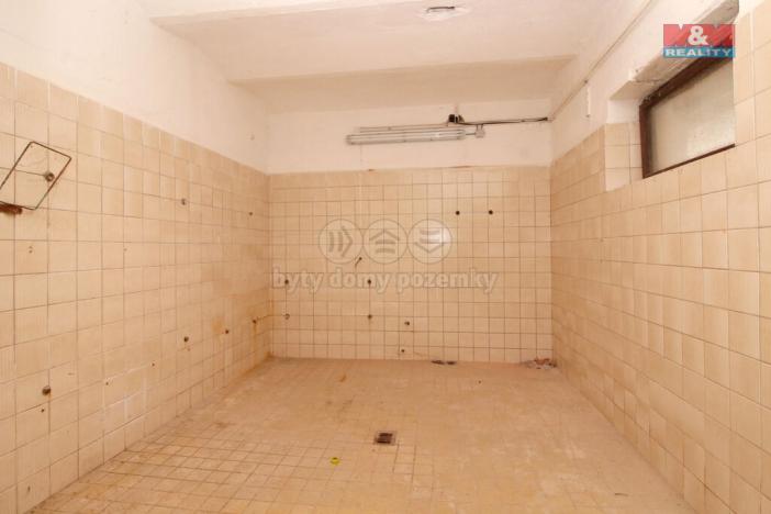 Pronájem skladu, Kratonohy, 3652 m2