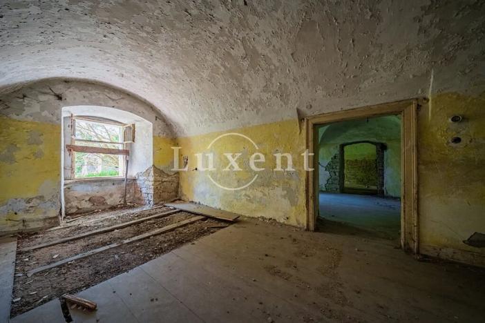 Prodej komerční nemovitosti, Vršovice, 5100 m2