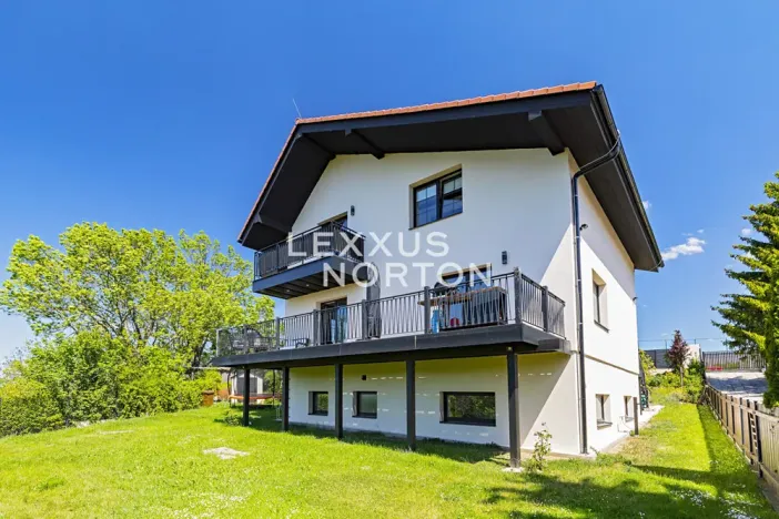 Pronájem rodinného domu, Středokluky, U Hřiště, 318 m2