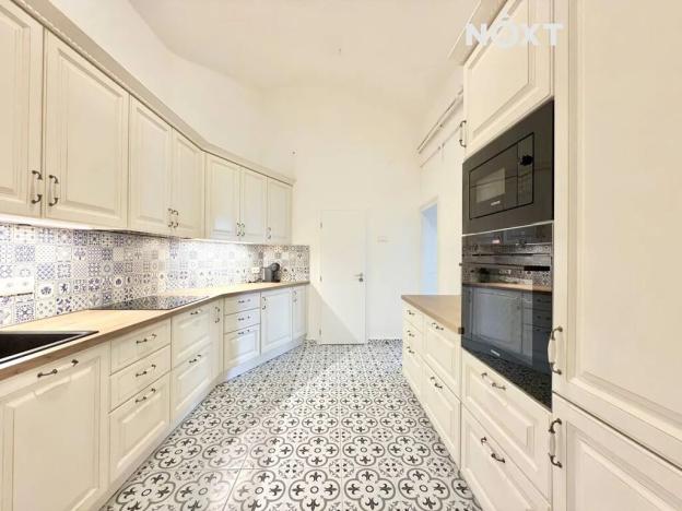 Prodej bytu 3+1, Praha - Vinohrady, Škrétova, 117 m2