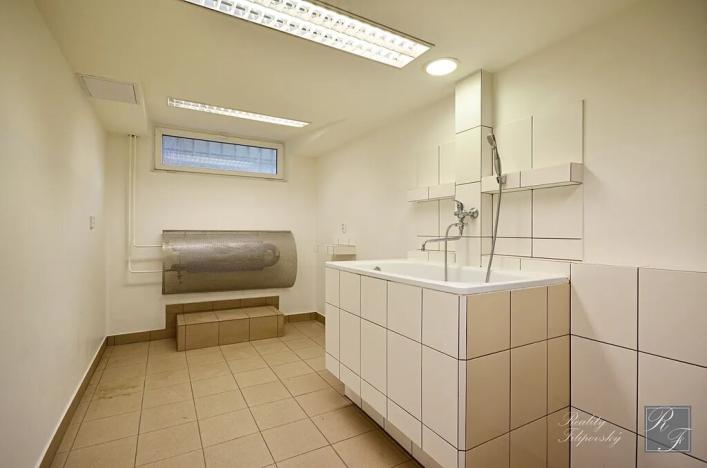 Pronájem obchodního prostoru, Ústí nad Labem, Spartakiádní, 11 m2
