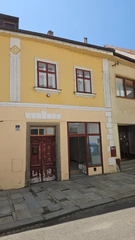 Pronájem obchodního prostoru, Velké Meziříčí, Náměstí, 22 m2