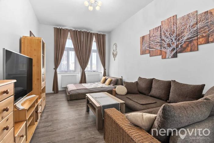 Pronájem bytu 1+1, Praha - Karlín, Sokolovská, 38 m2