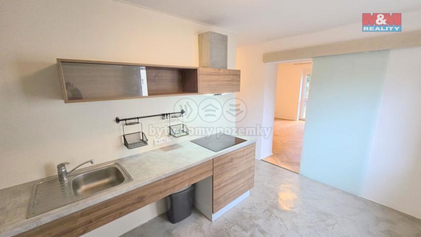 Pronájem bytu 2+1, Praha - Košíře, Kvapilova, 58 m2