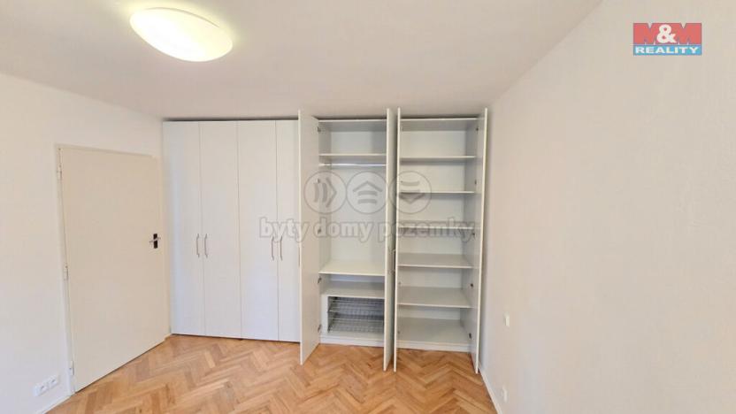 Pronájem bytu 2+1, Praha - Košíře, Kvapilova, 58 m2