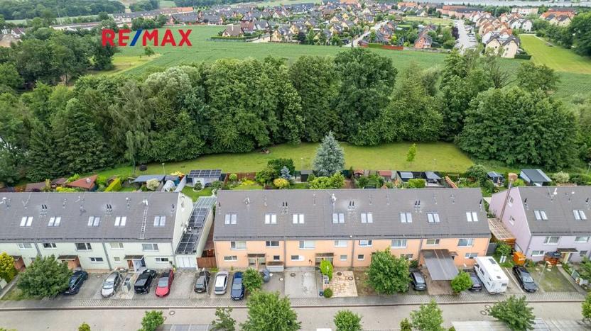 Prodej rodinného domu, Nupaky, K Parku, 156 m2