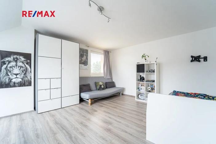 Prodej rodinného domu, Nupaky, K Parku, 156 m2