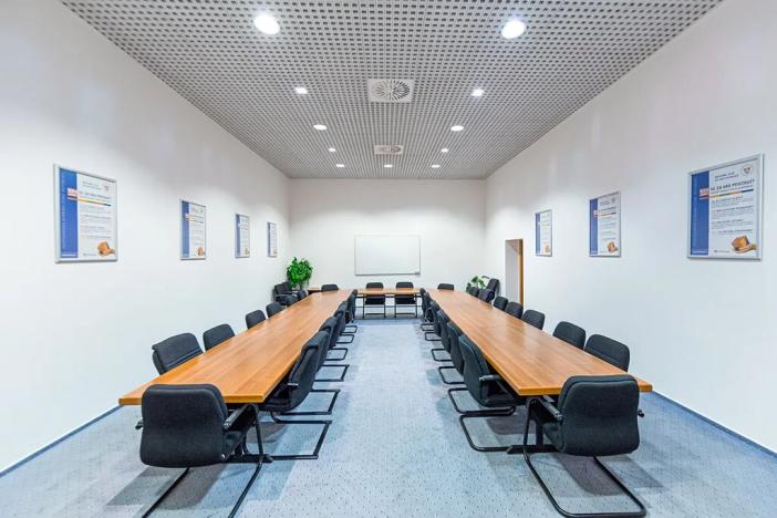 Pronájem kanceláře, Praha - Vysočany, Freyova, 115 m2