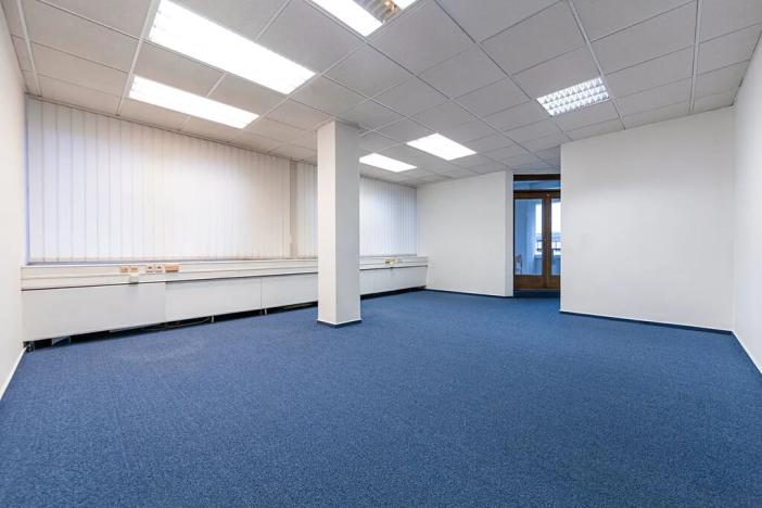 Pronájem kanceláře, Praha - Vysočany, Freyova, 115 m2