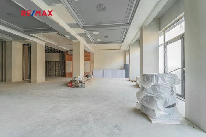 Pronájem obchodního prostoru, Praha - Nové Město, Hybernská, 526 m2