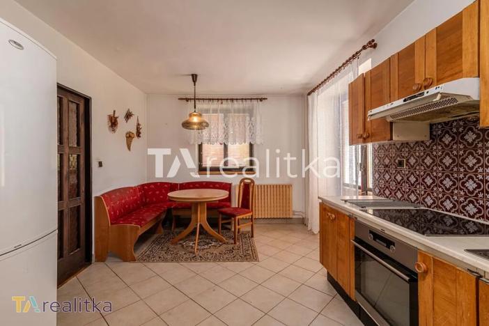 Prodej rodinného domu, Ženklava, 360 m2