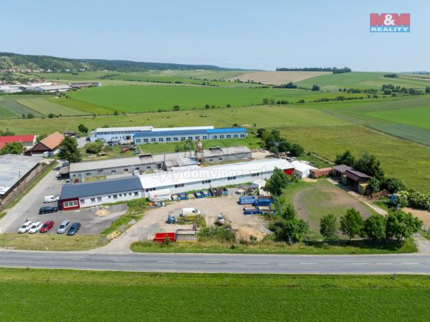 Prodej komerčního pozemku, Kovalovice, 1429 m2