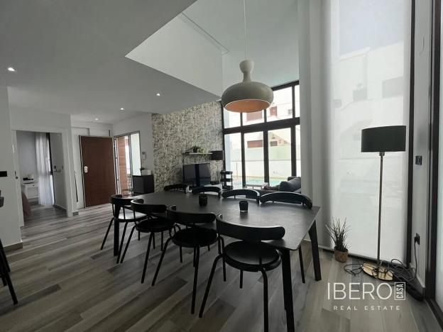 Prodej rodinného domu, Torrevieja, Španělsko, 196 m2