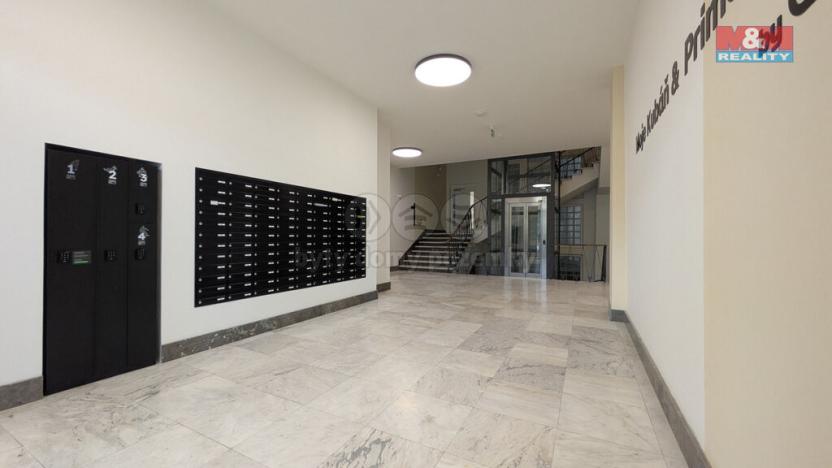 Pronájem bytu 1+kk, Praha - Vršovice, Kubánské náměstí, 19 m2