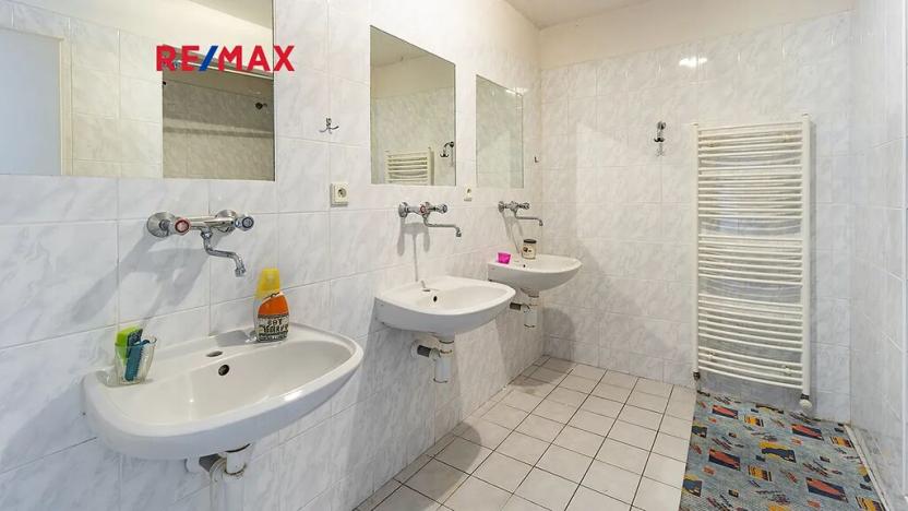 Prodej vícegeneračního domu, Doksy, 611 m2