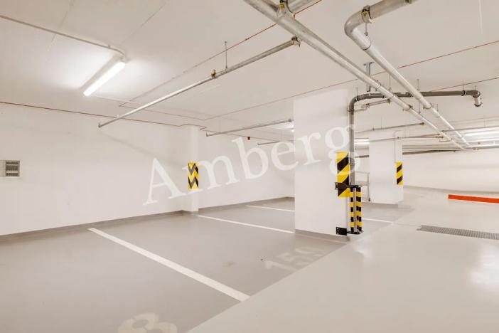 Pronájem garážového stání, Praha - Karlín, U Mlýnského kanálu, 14 m2