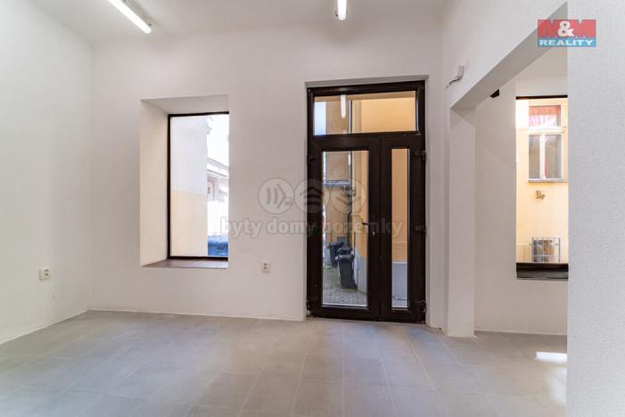 Pronájem obchodního prostoru, Mariánské Lázně, Hlavní třída, 76 m2