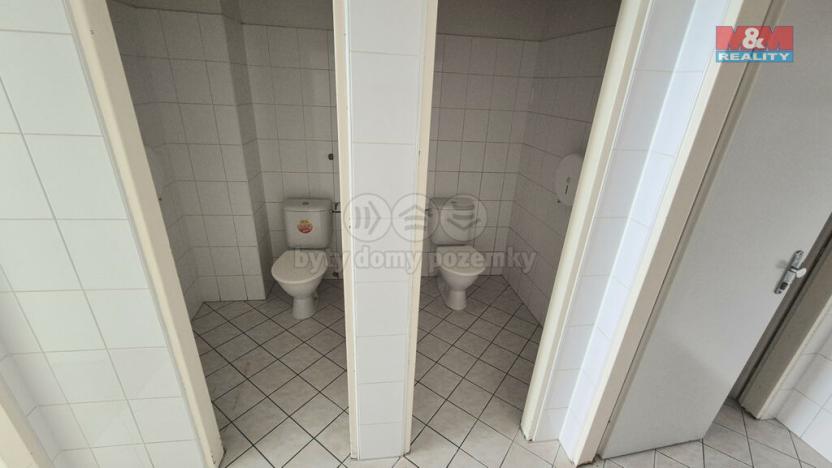 Pronájem obchodního prostoru, Kladno, Komenského, 121 m2