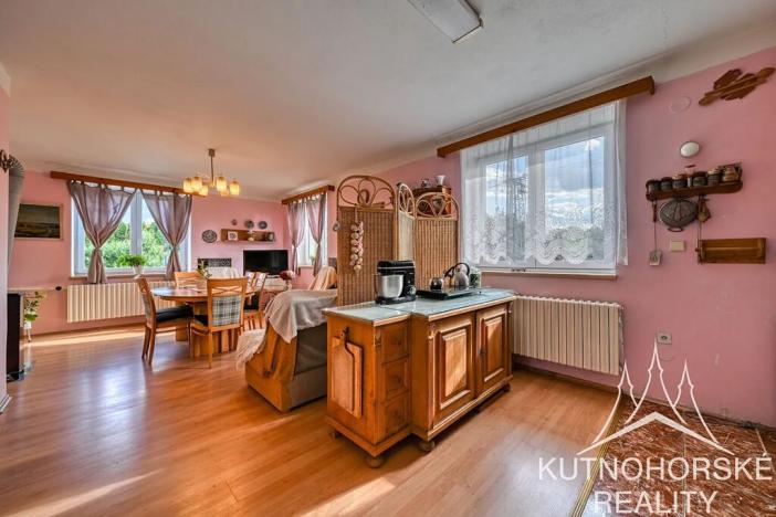 Prodej rodinného domu, Červené Janovice, 144 m2