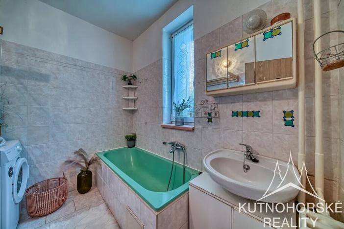 Prodej rodinného domu, Červené Janovice, 144 m2