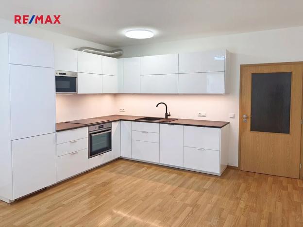 Prodej bytu 2+kk, Praha - Libeň, V zahradách, 60 m2