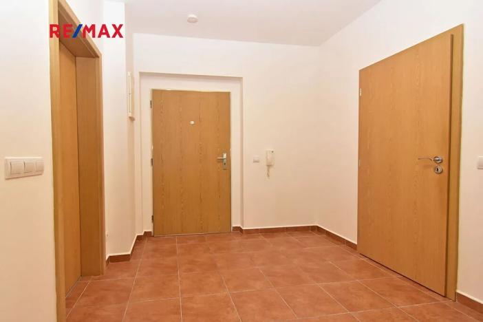 Prodej bytu 2+kk, Praha - Libeň, V zahradách, 60 m2