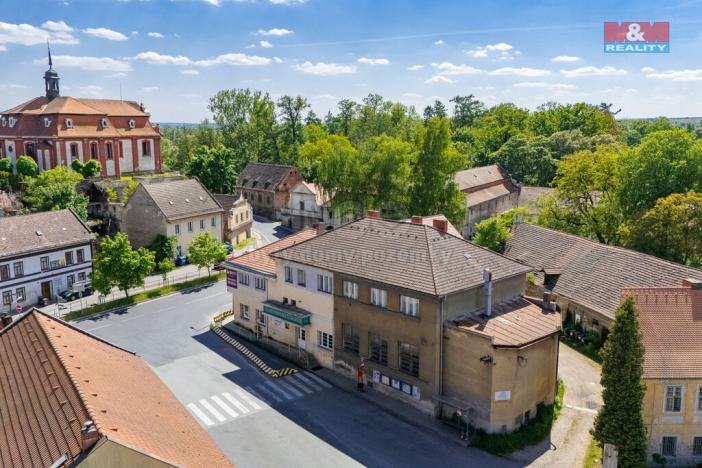 Prodej rodinného domu, Liběchov, nám. V. Levého, 1120 m2