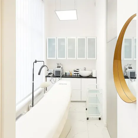 Prodej obchodního prostoru, Praha - Strašnice, Zvěřinova, 34 m2