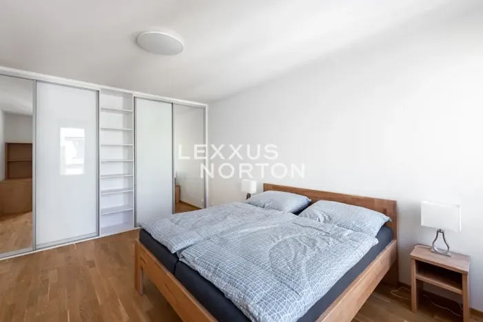 Pronájem bytu 2+kk, Praha - Střížkov, Střížkovská, 54 m2