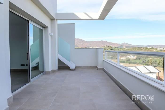 Prodej bytu 4+kk, Mijas, Španělsko, Calle Chacolí de La Cala Golf, 102 m2