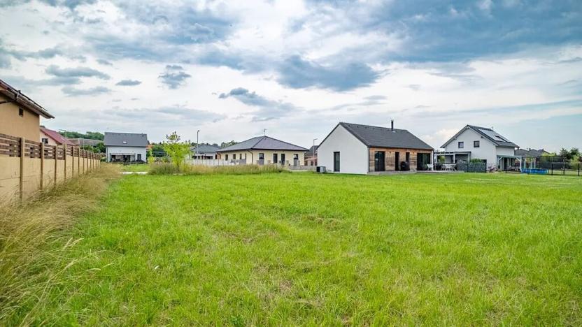 Prodej pozemku pro bydlení, Krakovany, 726 m2