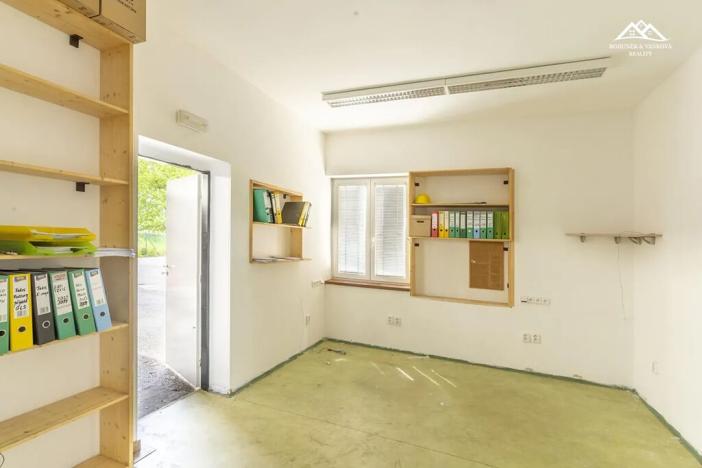 Pronájem výrobních prostor, Chotěboř, 1694 m2