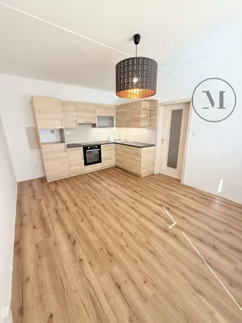 Pronájem bytu 2+kk, Týn nad Vltavou, Veselská, 41 m2
