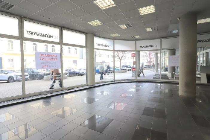 Pronájem obchodního prostoru, Brno, Příkop, 136 m2