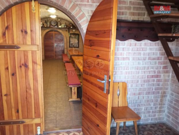 Prodej vinného sklepa, Vacenovice, 145 m2