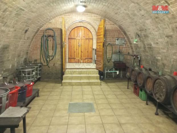 Prodej vinného sklepa, Vacenovice, 145 m2