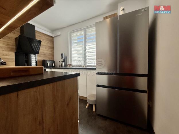 Prodej bytu 3+1, Karviná - Mizerov, tř. Těreškovové, 57 m2