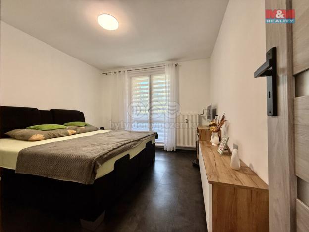 Prodej bytu 3+1, Karviná - Mizerov, tř. Těreškovové, 57 m2