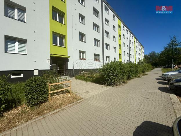 Prodej bytu 3+1, Karviná - Mizerov, tř. Těreškovové, 57 m2