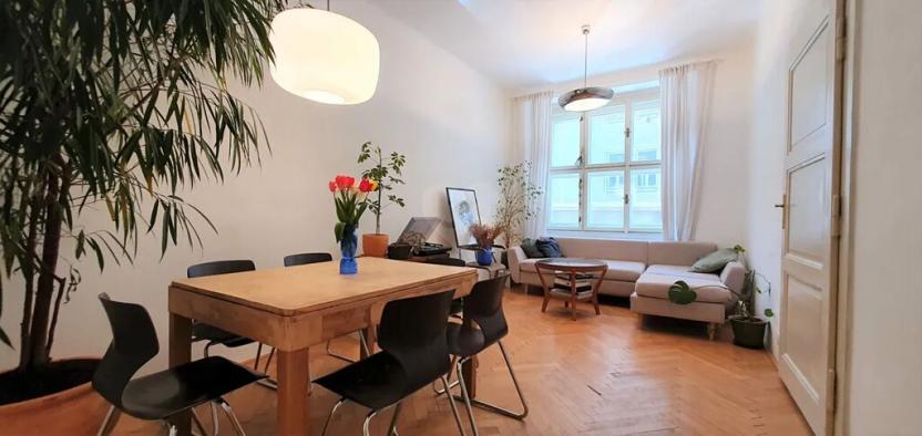 Pronájem bytu 3+1, Praha - Holešovice, Šternberkova, 81 m2